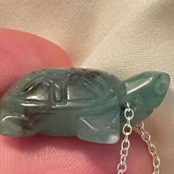 Turtle necklace green aventurine tortoise silver plated 18” NEW handmade - Picture 7 of 12